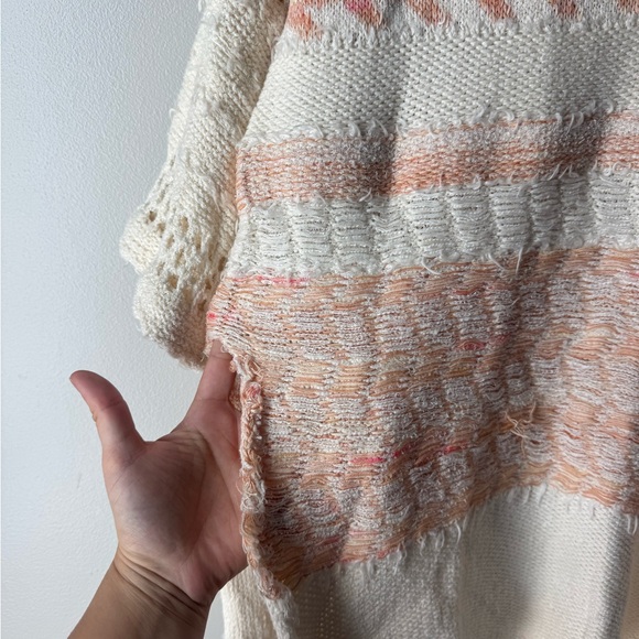 Free People Boho Poncho Sweater Peach Ivory Raw Hem Coastal Knit Cottagecore - Picture 3 of 7